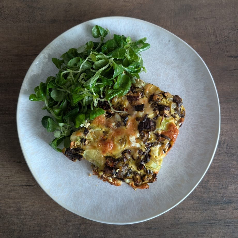Kopia Frittata z brokułem i leśnymi grzybami